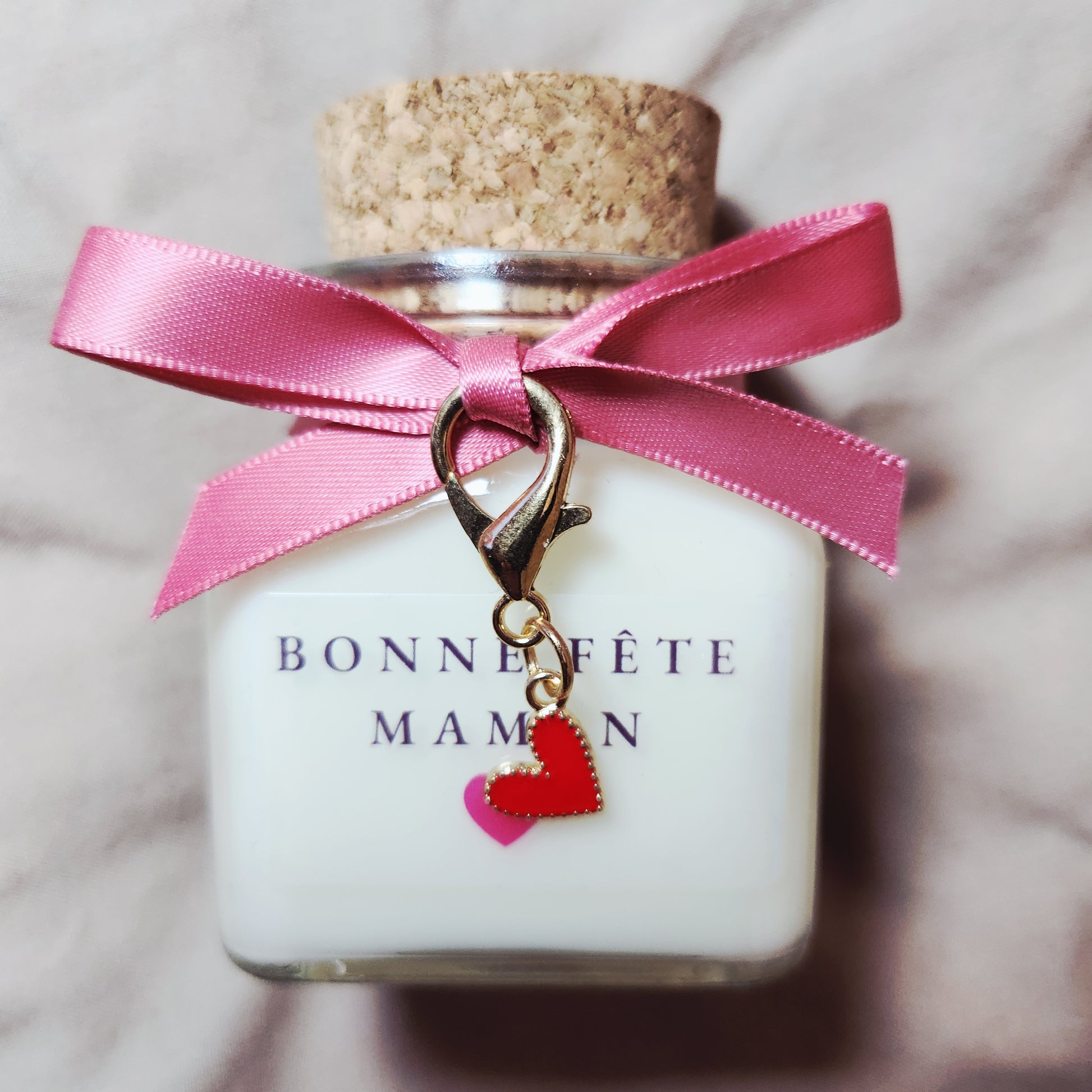 bougie-artisanale-bonne-fete-maman-cadeau-parfume-mamie-candle