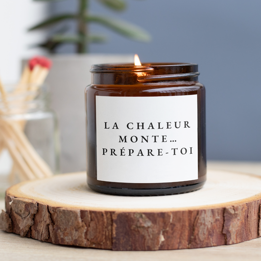 Bougie parfumée message coquin “La chaleur monte… prépare‑toi” – Cadeau complice – Mamie Candle