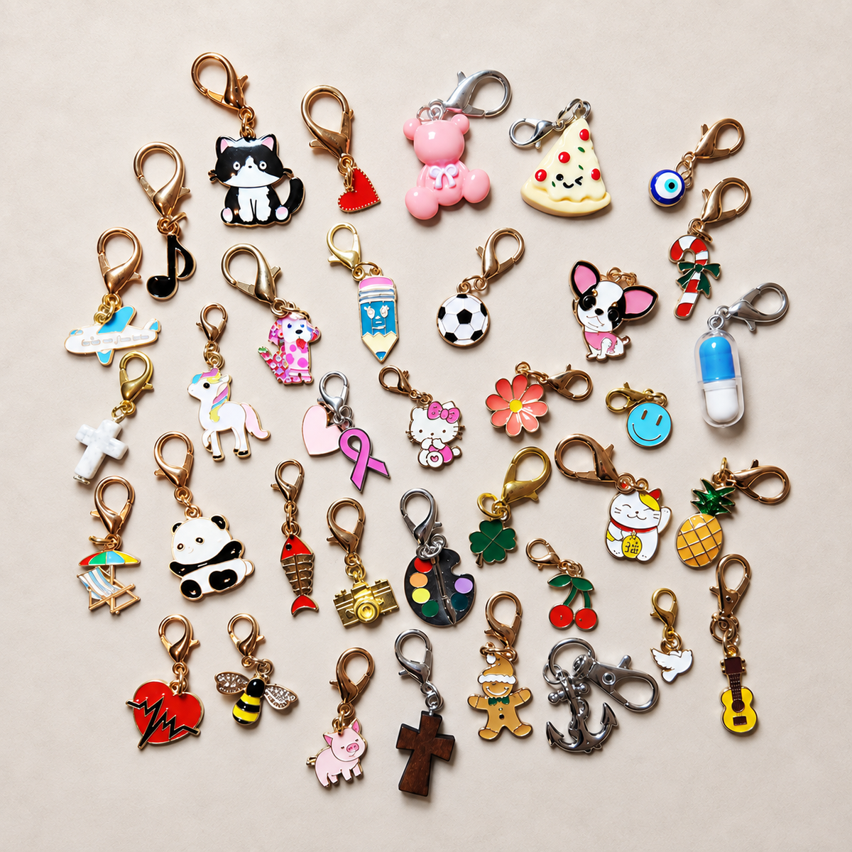 Collection de pendentifs décoratifs pour personnaliser les bougies Mamie Candle