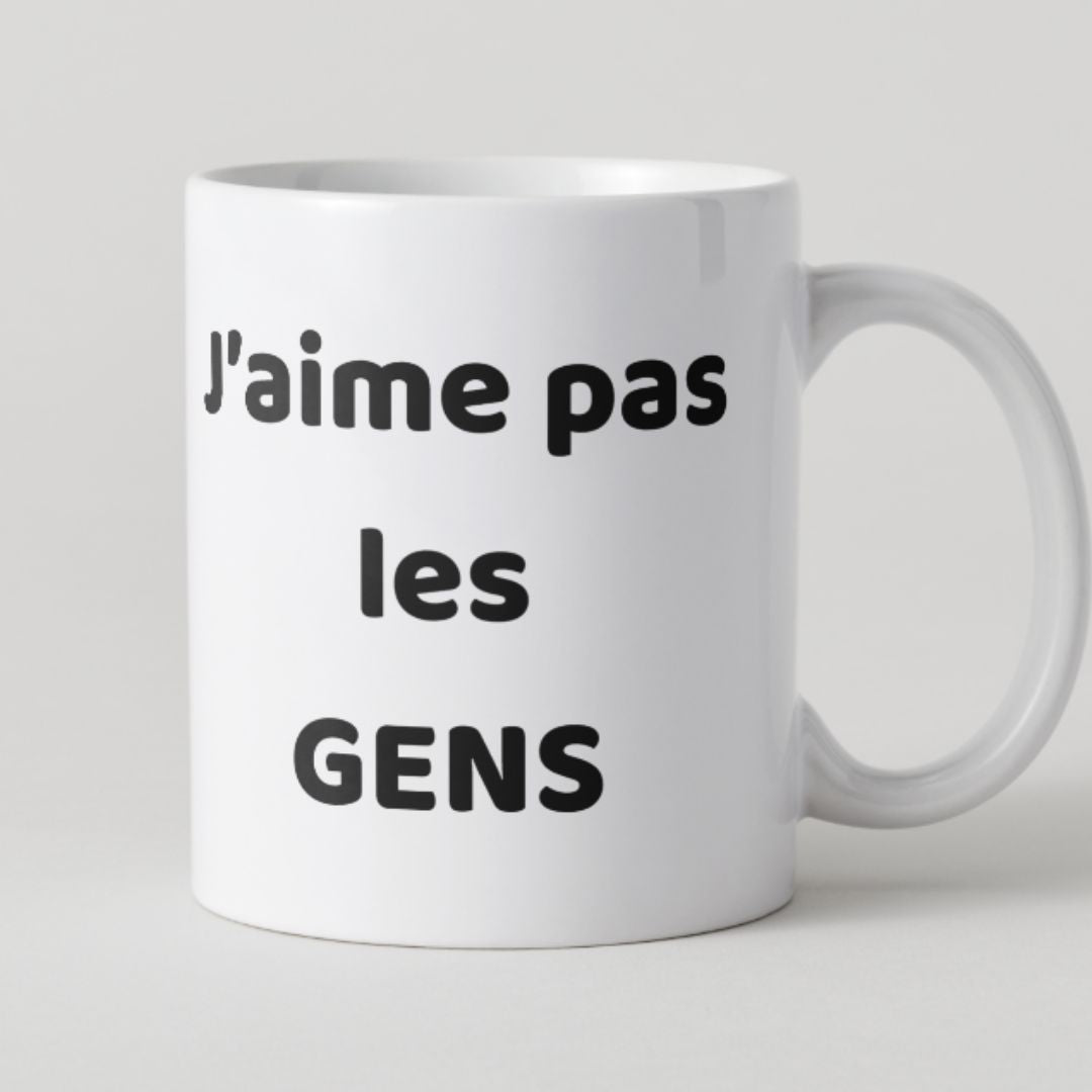 Mug blanc avec texte noir J'aime pas les gens, style minimaliste et humoristique