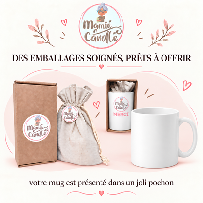 Mug Mamie Candle présenté dans son pochon cadeau prêt à offrir