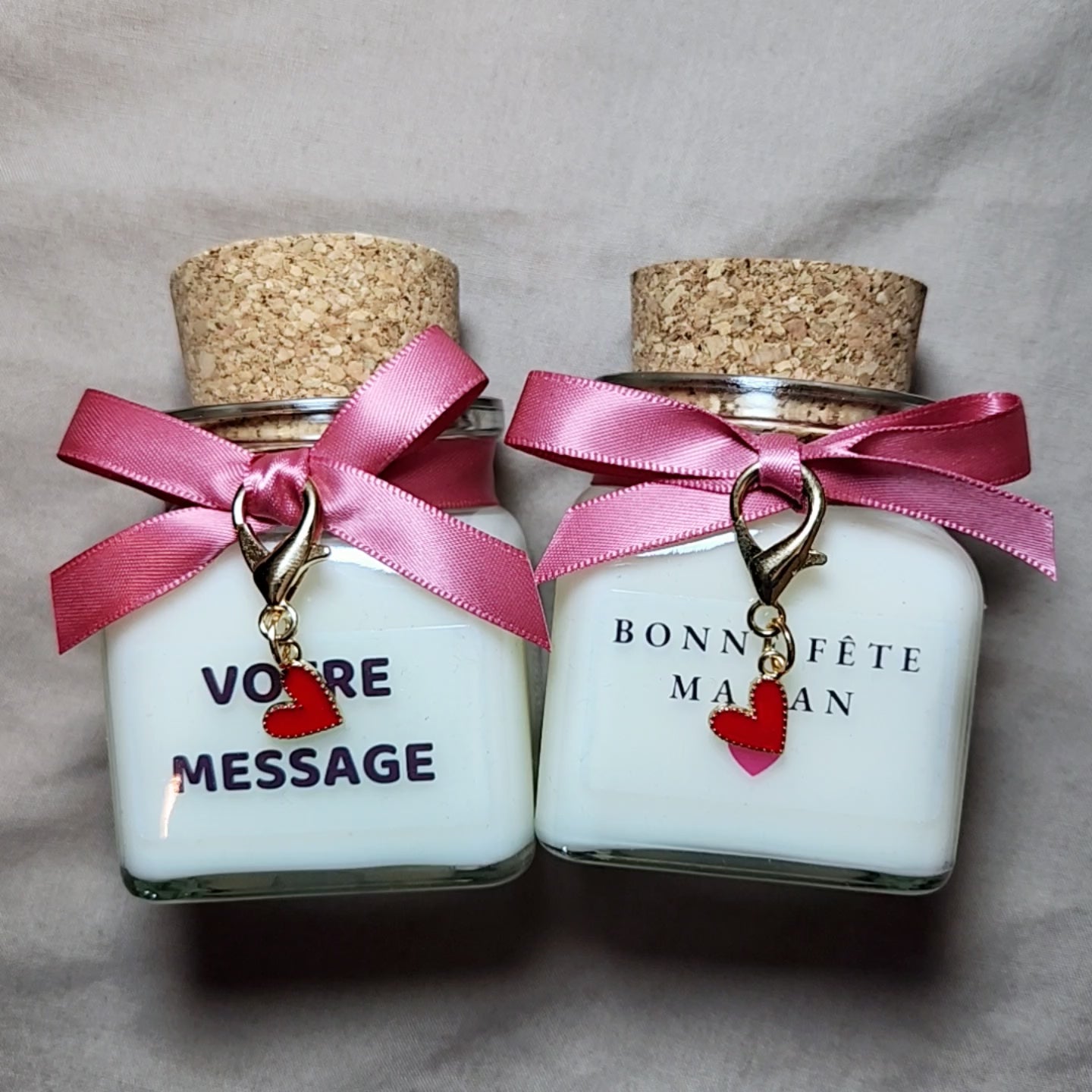 Grande bougie parfumée artisanale personnalisable avec message de Fête des Mères mamiecandle