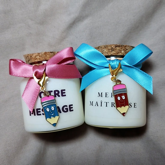Bougie parfumée personnalisable avec le prénom de la maîtresse ou un message sur mesure-atsem