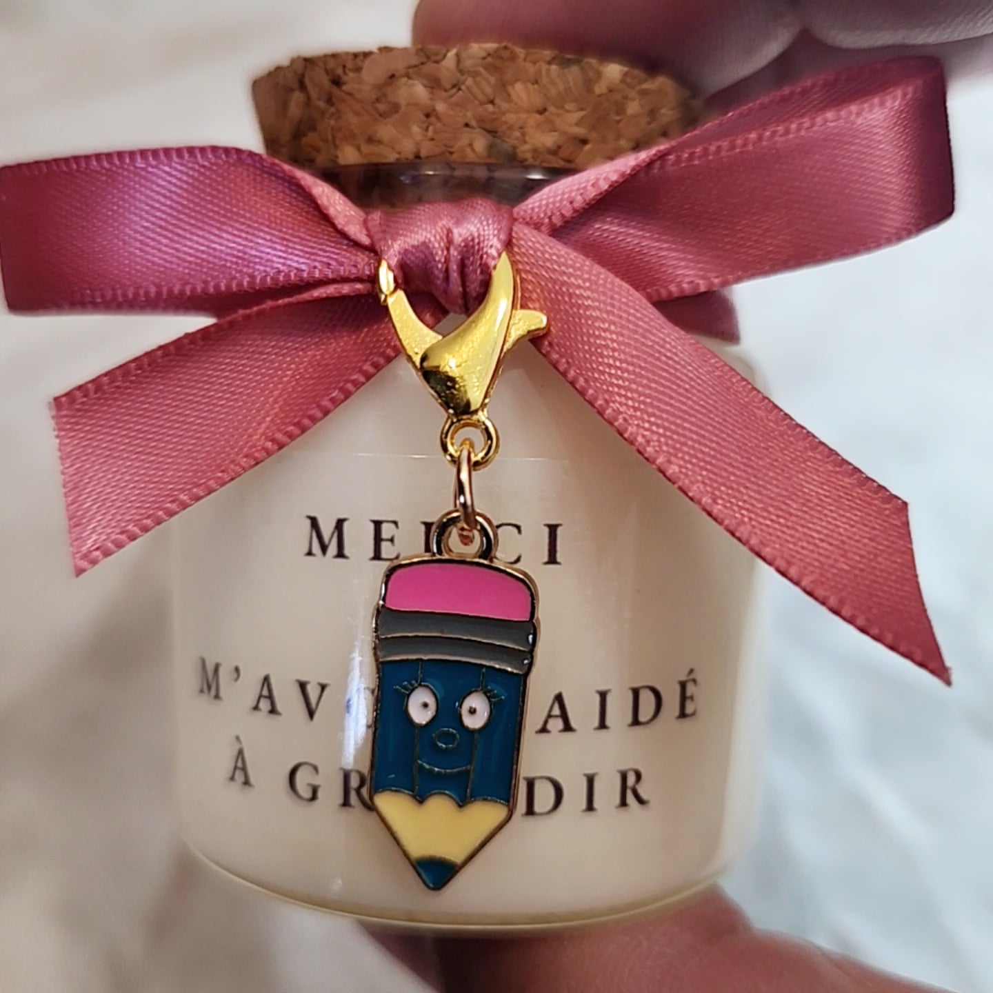 Bougie artisanale étiquette message Merci de m'avoir aidé à grandir, cadeau émotion-mamie candle