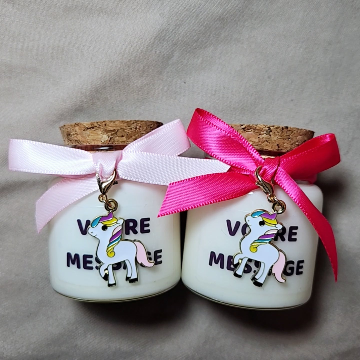 Bougie artisanale Mamie Candle thème licorne magique avec étiquette colorée et féerique je suis une licorne